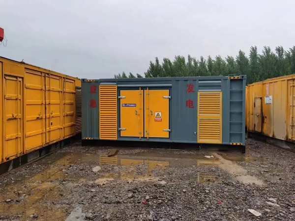 秭归柴油发电机如何判断干式空气滤清器是否需要更换？